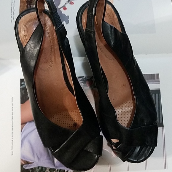 Corso Como Wedges - Picture 3 of 8